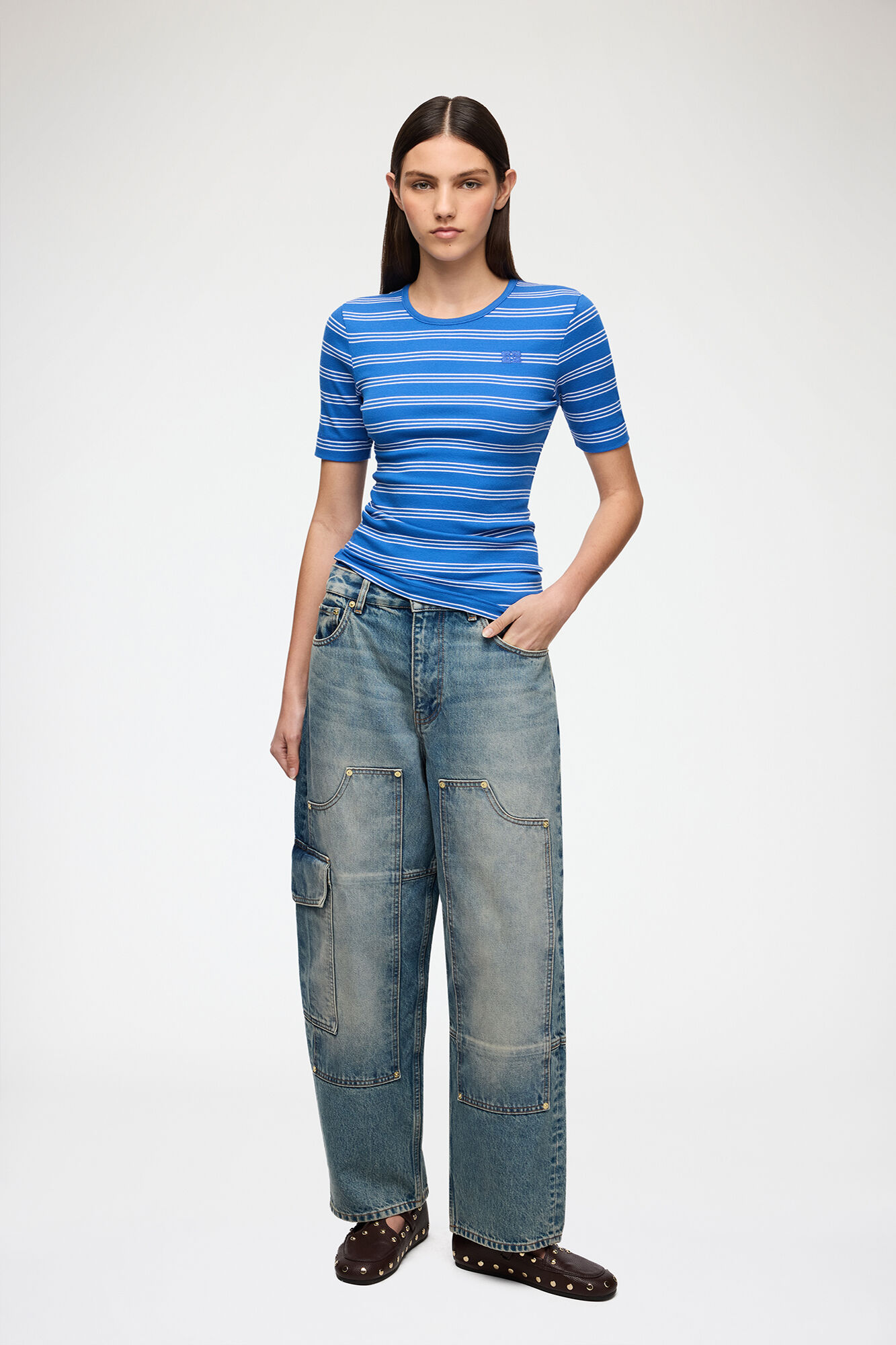 T-shirt i bl&aring; bomuld, Organic Cotton, in colour Nouvean Navy - 2 - GANNI