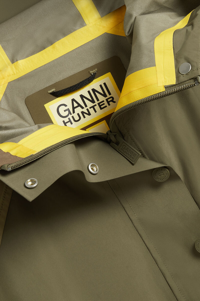Poncho aus 10K wasserfestem Shell-Material, Recycled Polyester, in colour Military Olive - 4 - GANNI