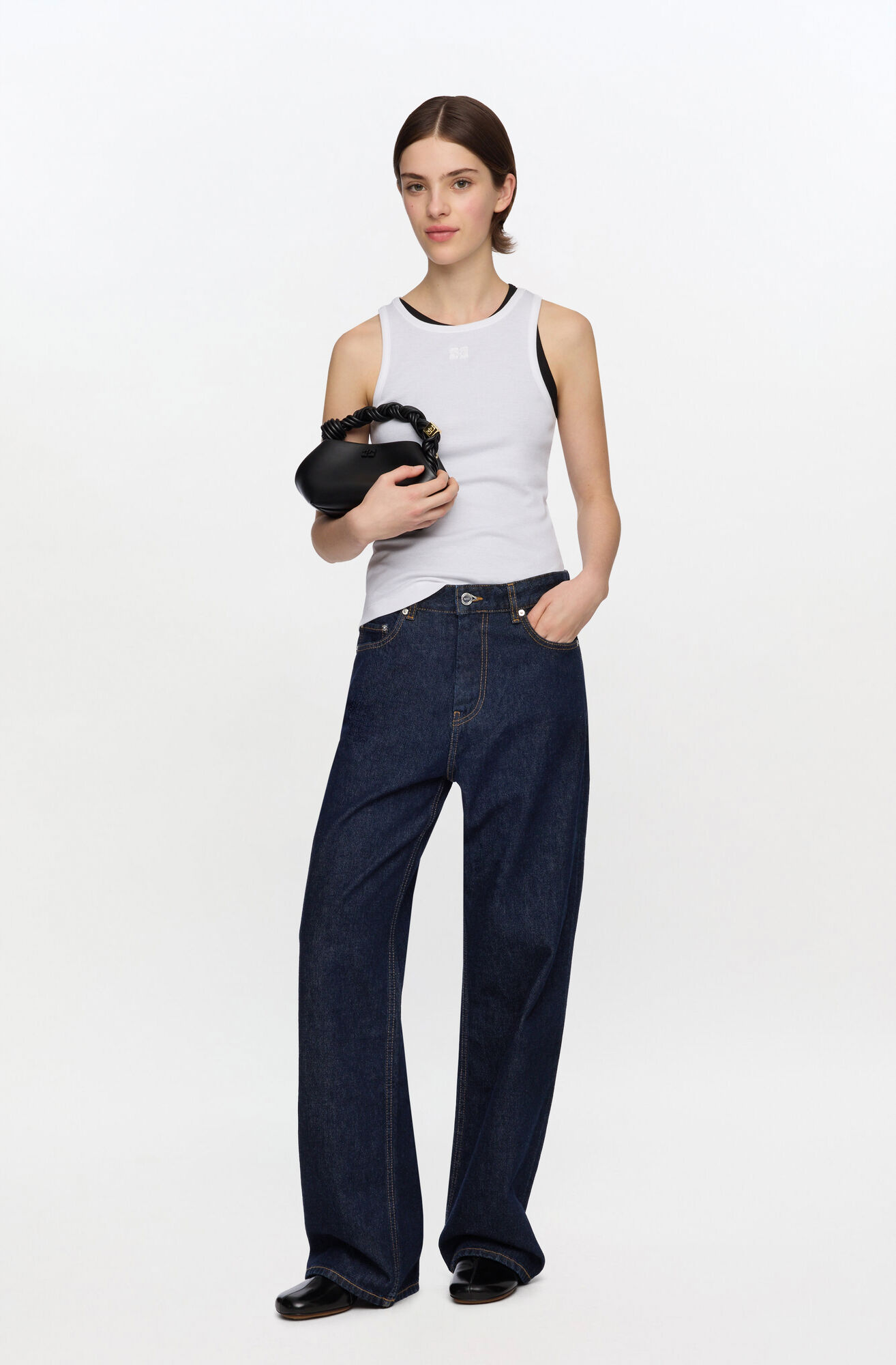 Izey Jeans in Dark Rinse Denim, Organic Cotton, in colour Rinse - 1 - GANNI