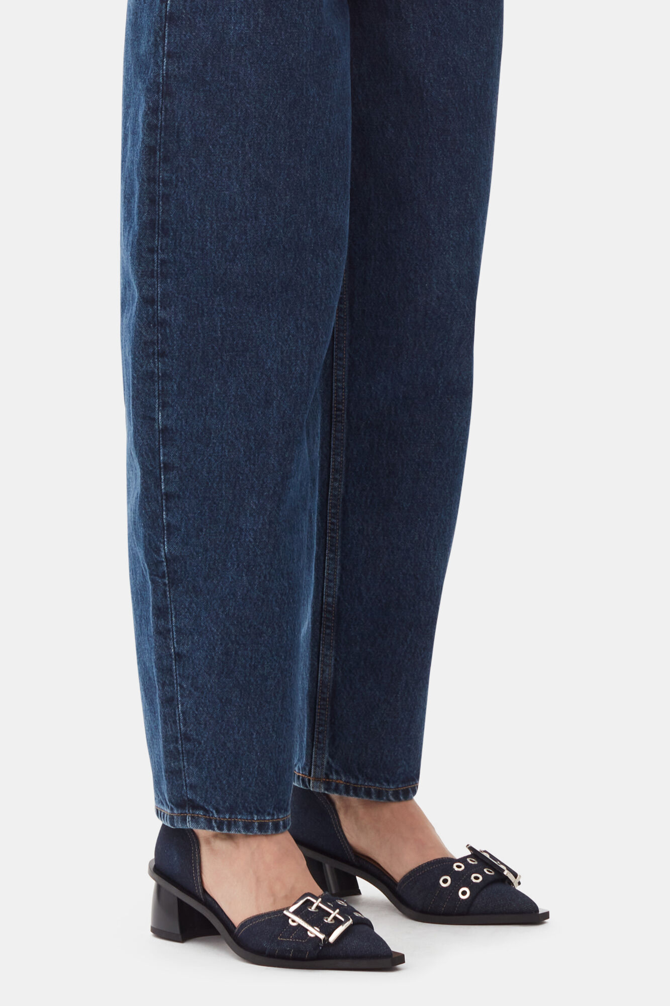 buckle pumps