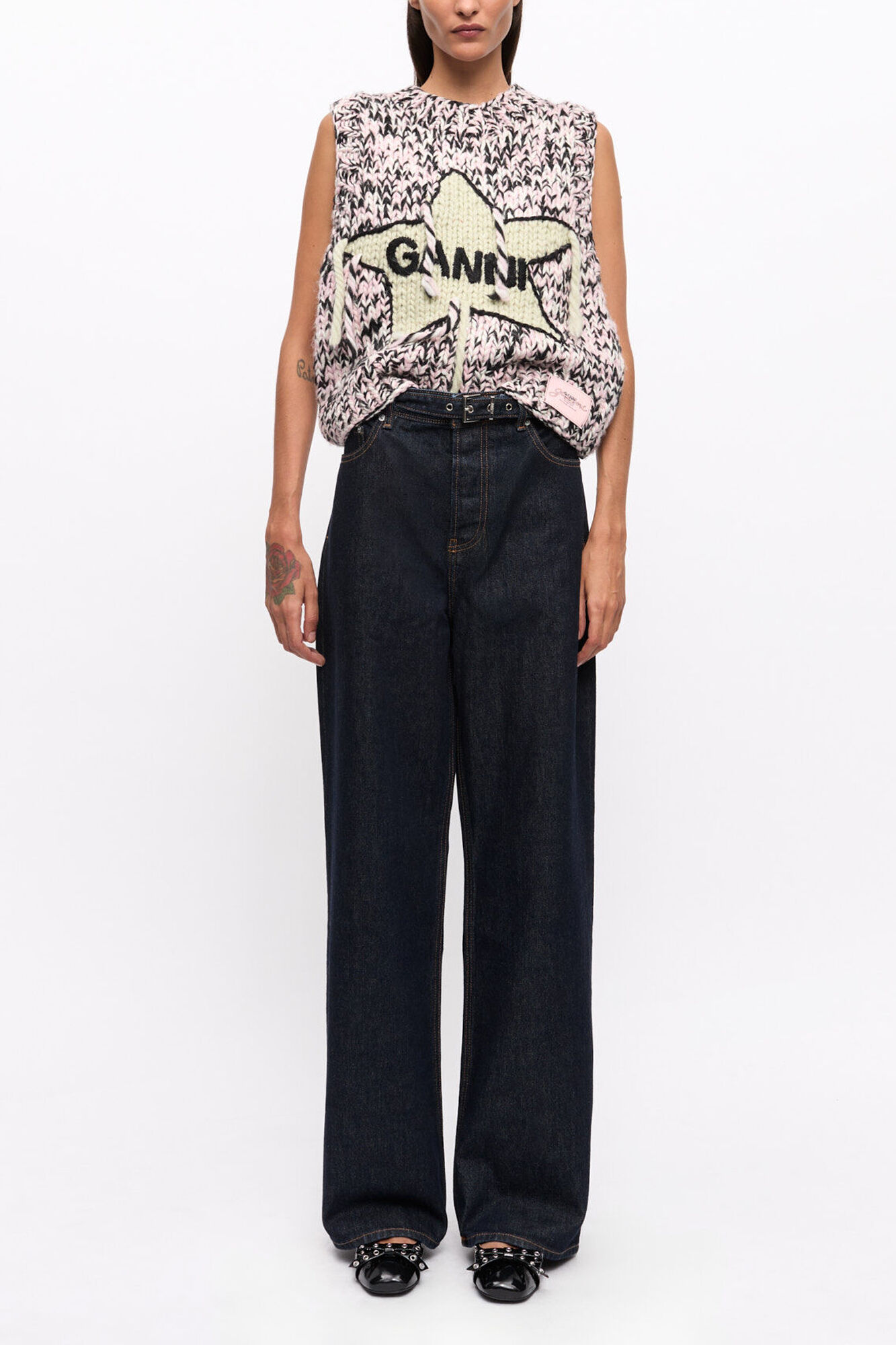 Izey Jeans in Rinse Denim, Organic Cotton, in colour Rinse - 1 - GANNI