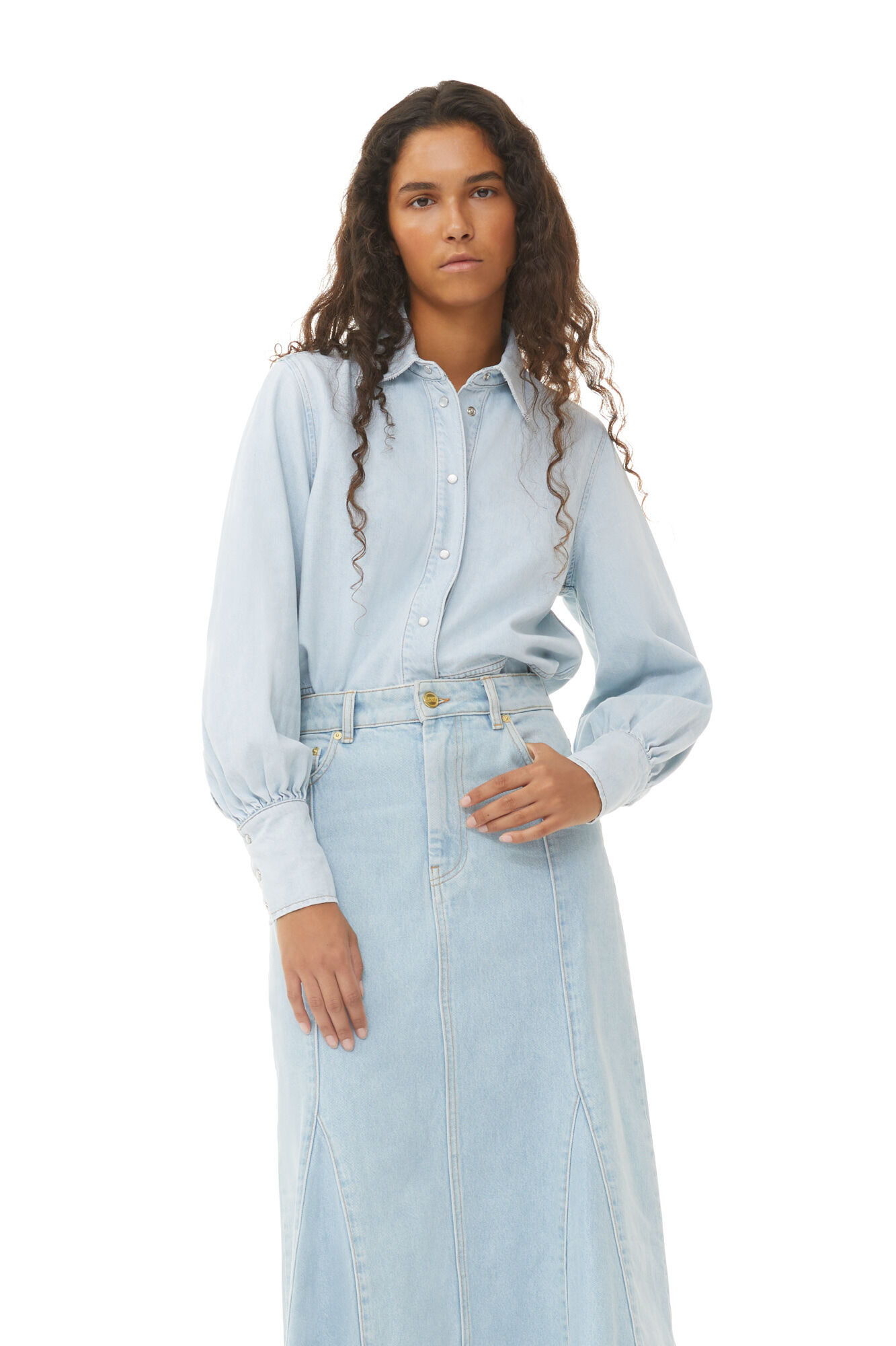 Future Denim Shirt, Organic Cotton, in colour Light Blue Vintage - 1 - GANNI