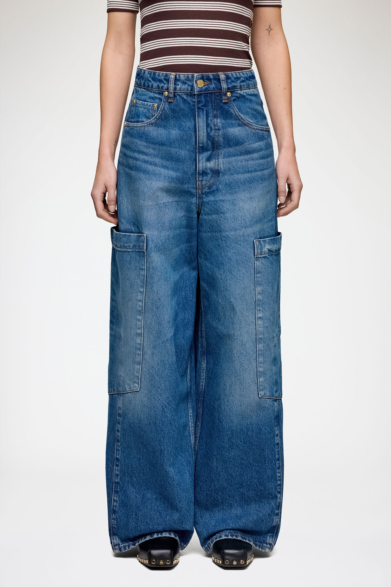 Baggy Wide Jeans in Rigid Denim, Organic Cotton, in colour Mid Blue Stone - 2 - GANNI