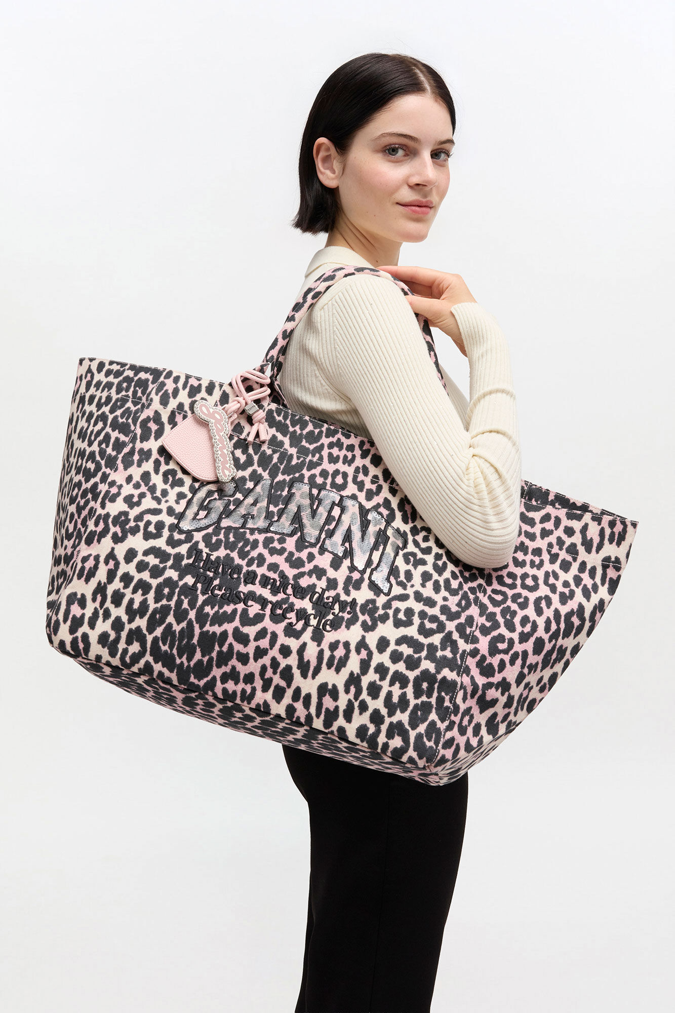 Leopard Sequin XXL Tote, in colour Bleached Mauve - 1 - GANNI
