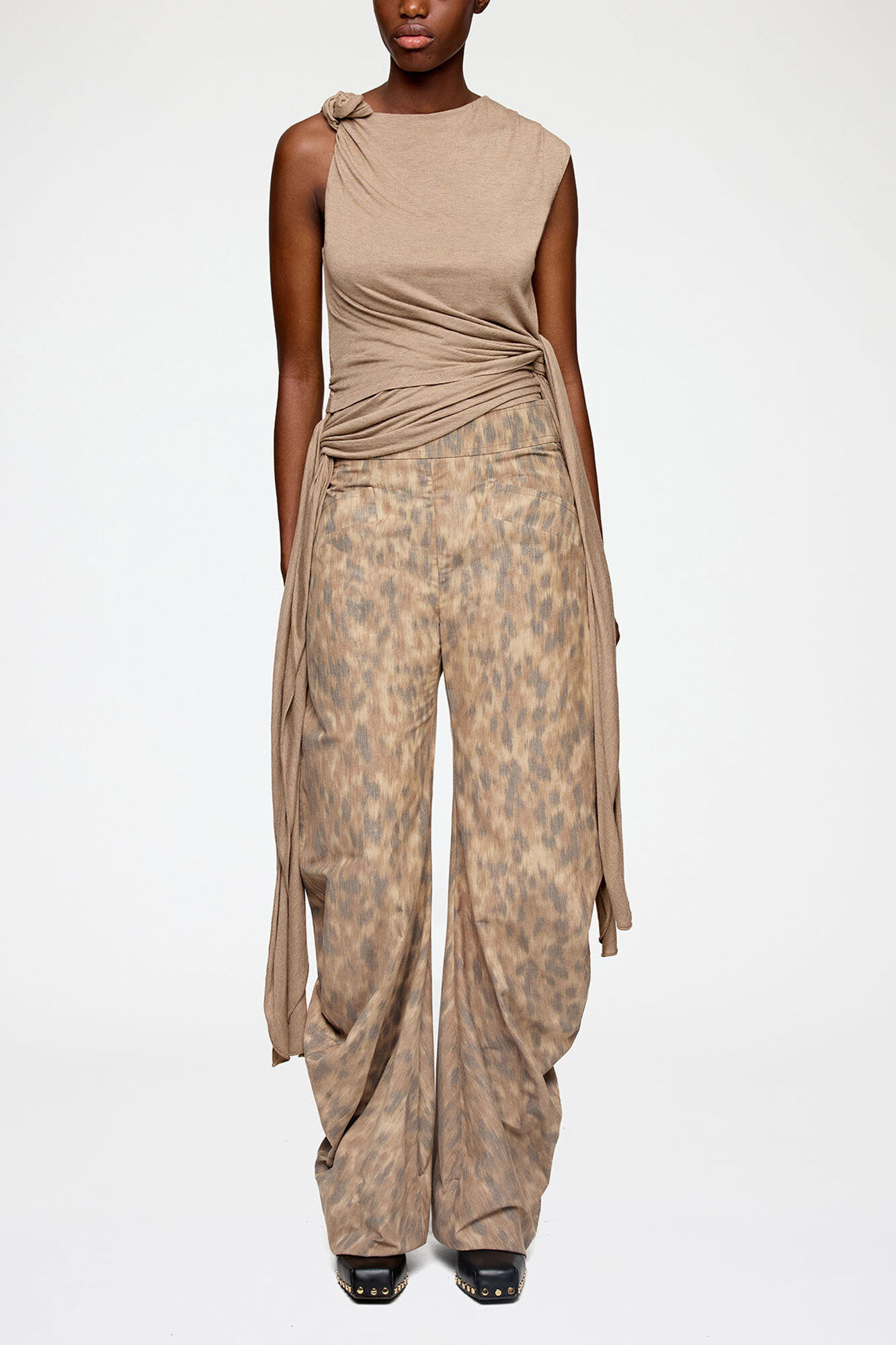 Trousers in Printed Cotton, Organic Cotton, in colour Burro - 1 - GANNI