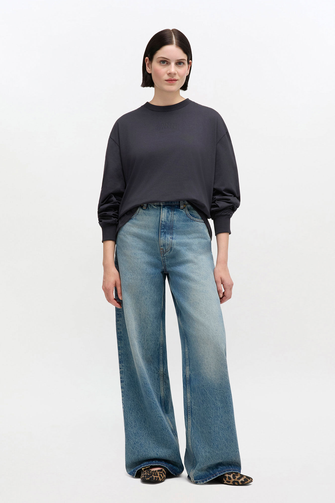 Tint Rigid Lari Jeans, in colour Mid Blue Vintage - 1 - GANNI
