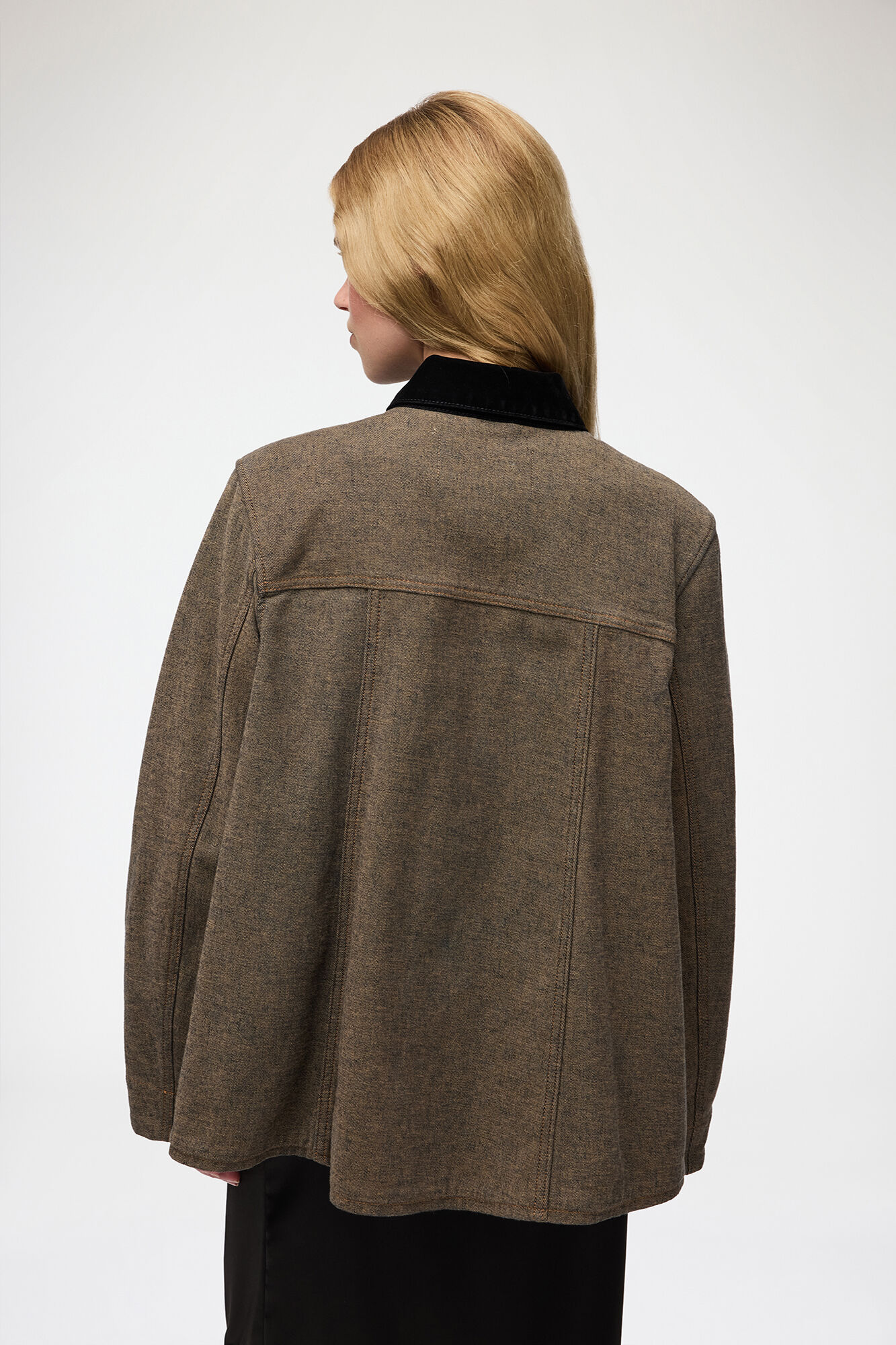 Overshirt aus genopptem Denim, Cotton, in colour Chicory Coffee - 3 - GANNI