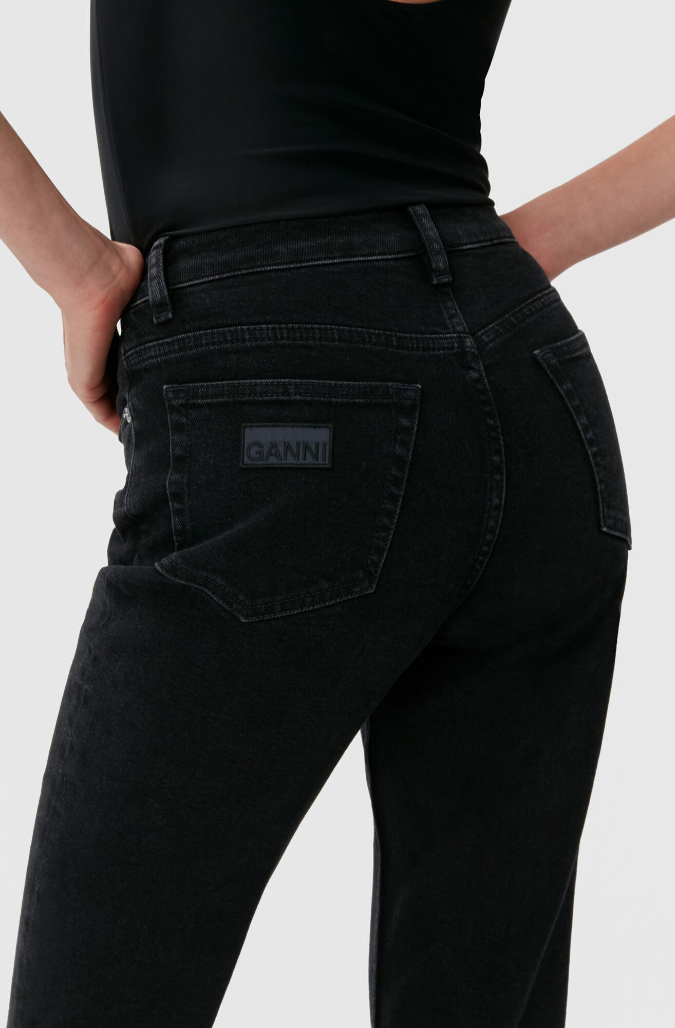 Betzy Jeans, Cotton, in colour Washed Black/Black - 4 - GANNI