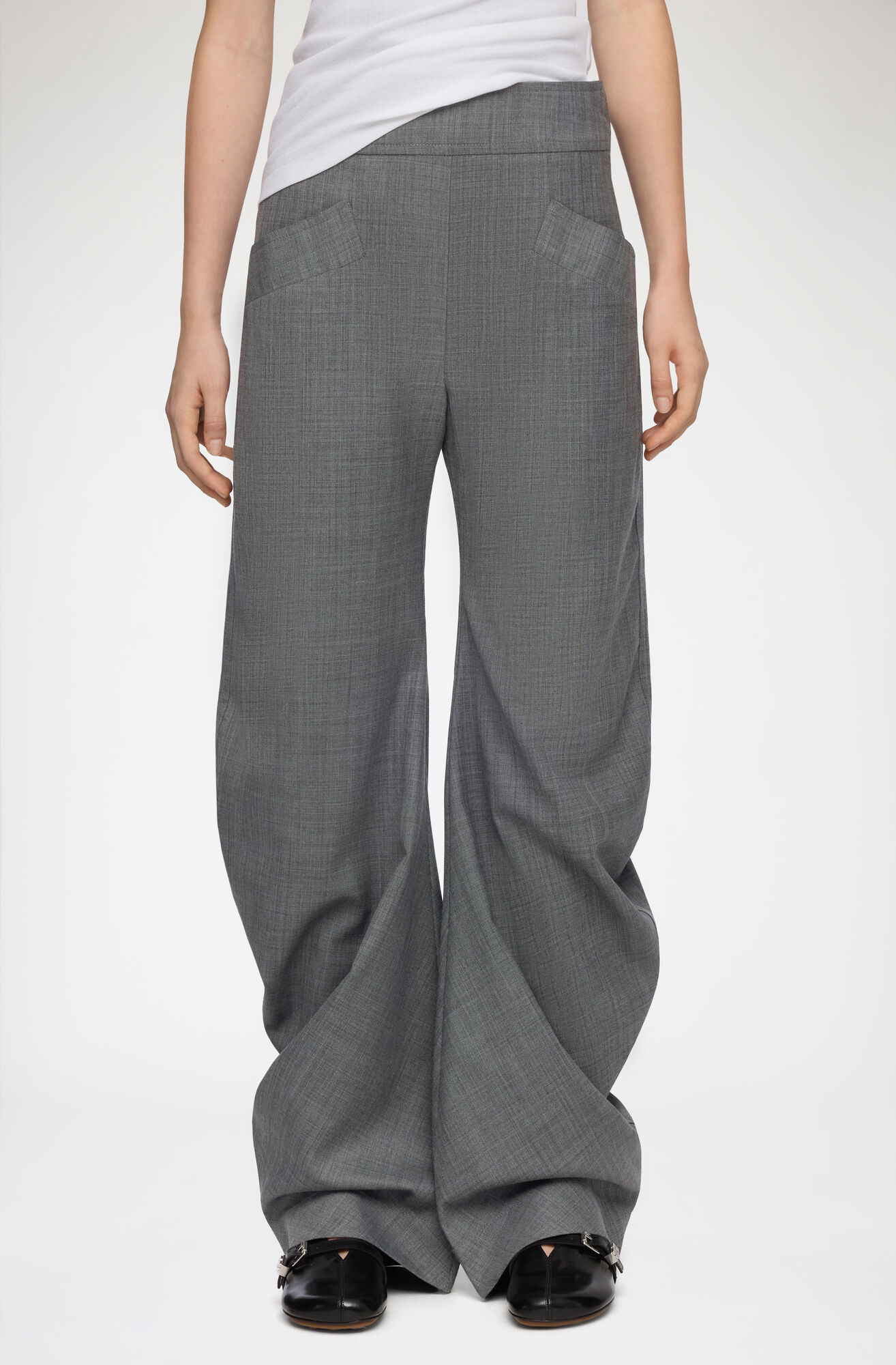 Gr&aring; bukser i melert ull, Wool, in colour Phantom - 2 - GANNI