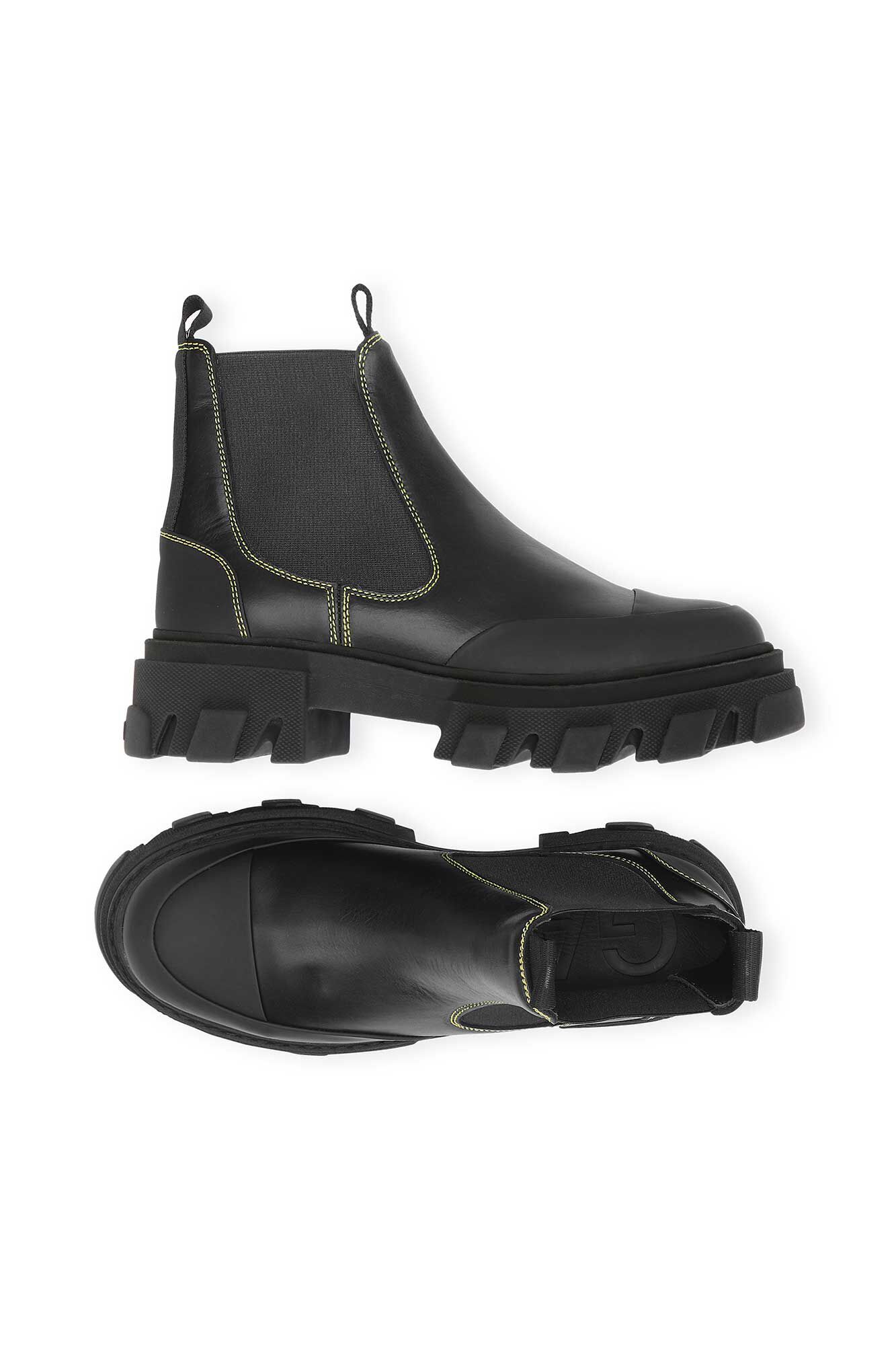 Low Chelsea Boots, Calf Leather, in colour Black - 2 - GANNI