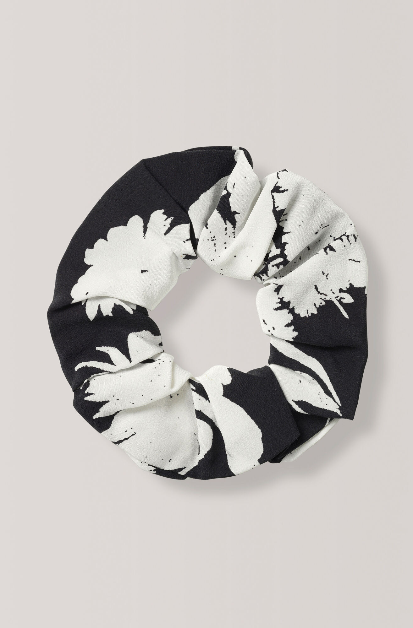 Kochhar Scrunchie, Black Kochhar Scrunchie, Black, hi-res