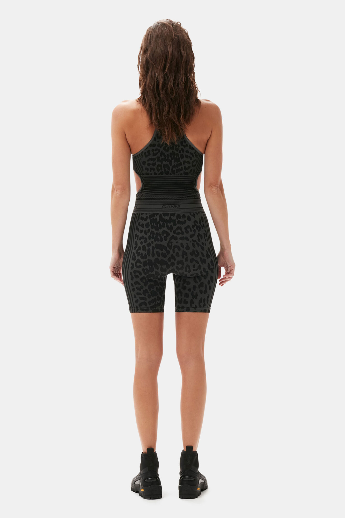 Sömlösa jacquard-shorts, Polyester, in colour Black - 2 - GANNI