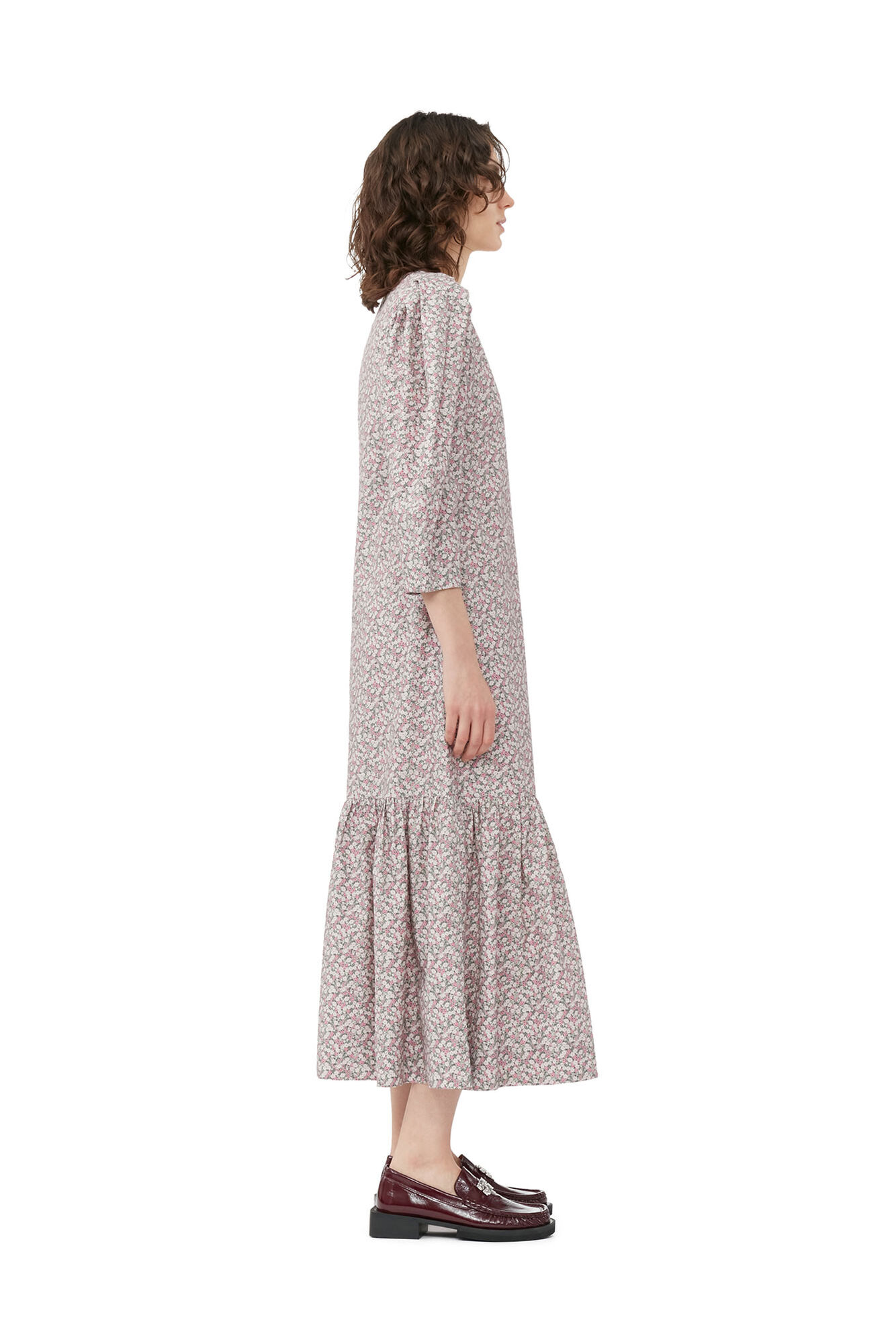 Robe longue à col en V en coton imprimé, Cotton, in colour Frost Gray - 2 - GANNI