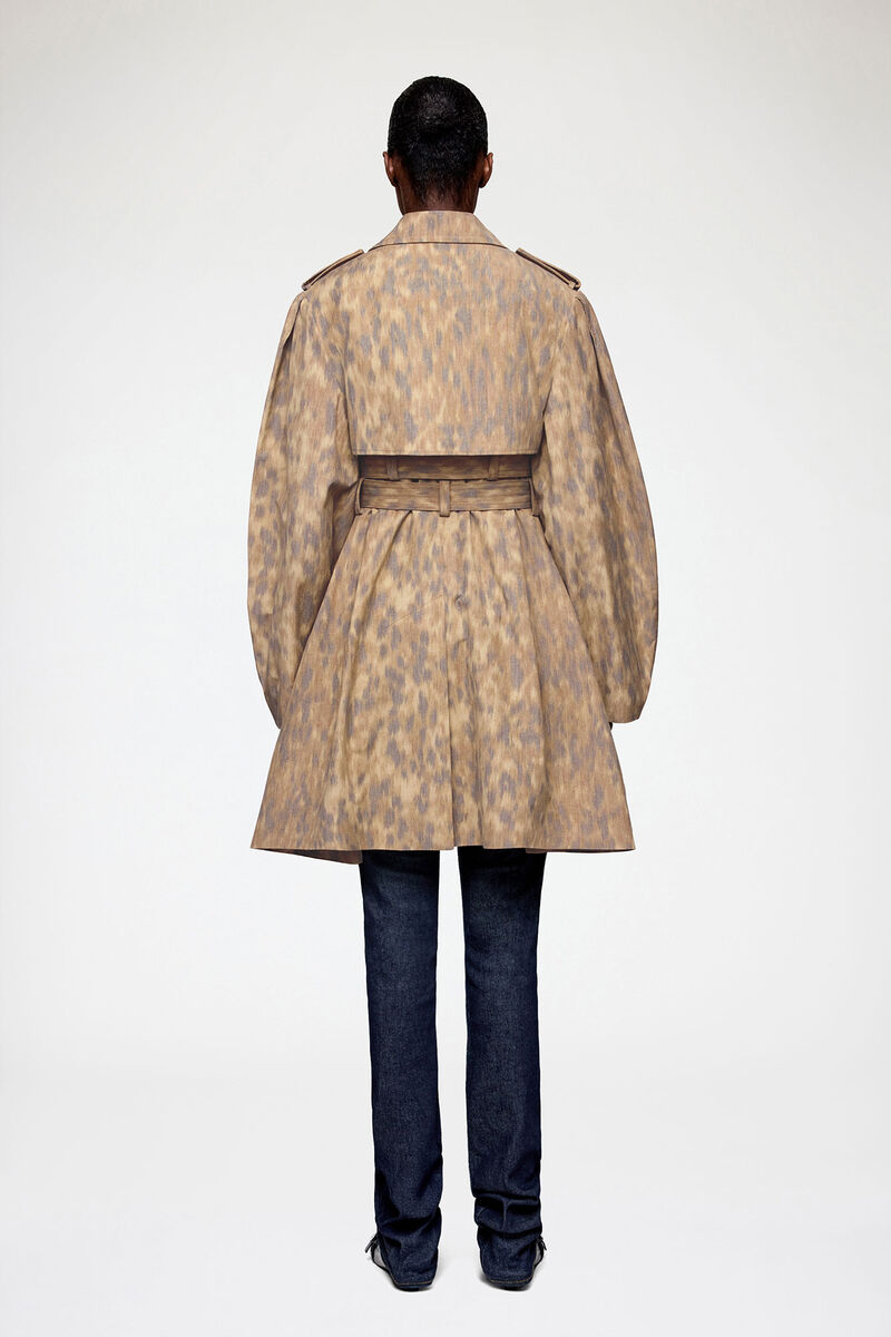 Trench-coat en coton imprim&eacute;, Organic Cotton, in colour Burro - 2 - GANNI