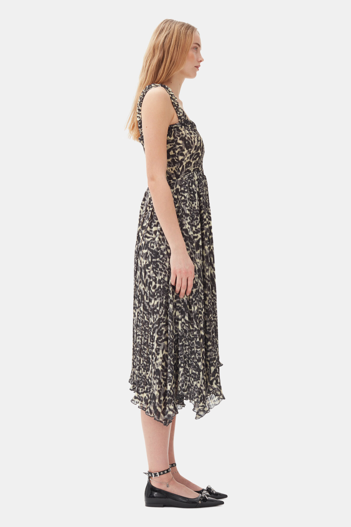 Printed Pleated Georgette Smock Midi Dress, Recycled Polyester, in colour Lemon Icing - 3 - GANNI