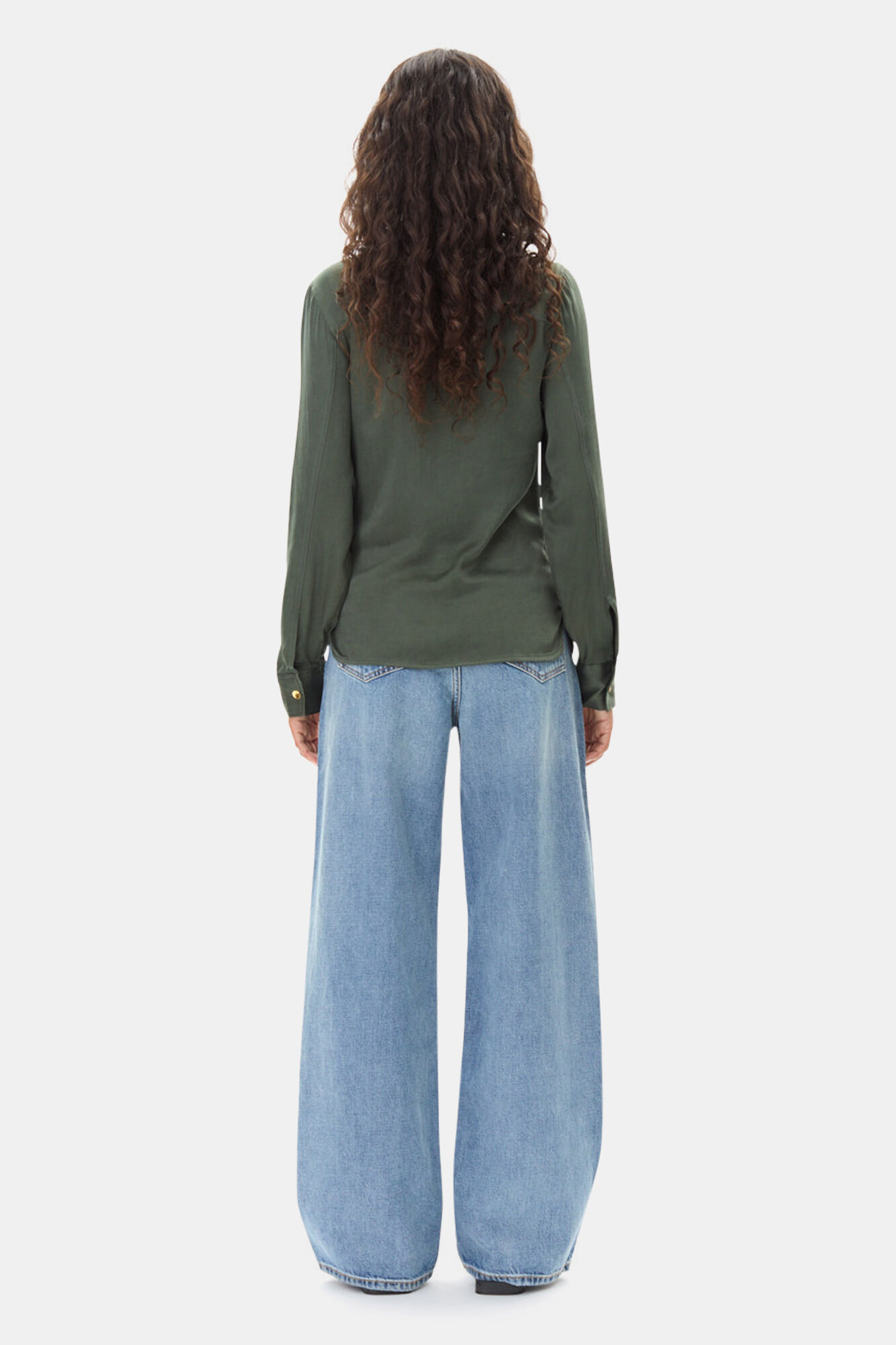 Green Washed Satin Hemd, Cupro, in colour Climbing Ivy - 4 - GANNI