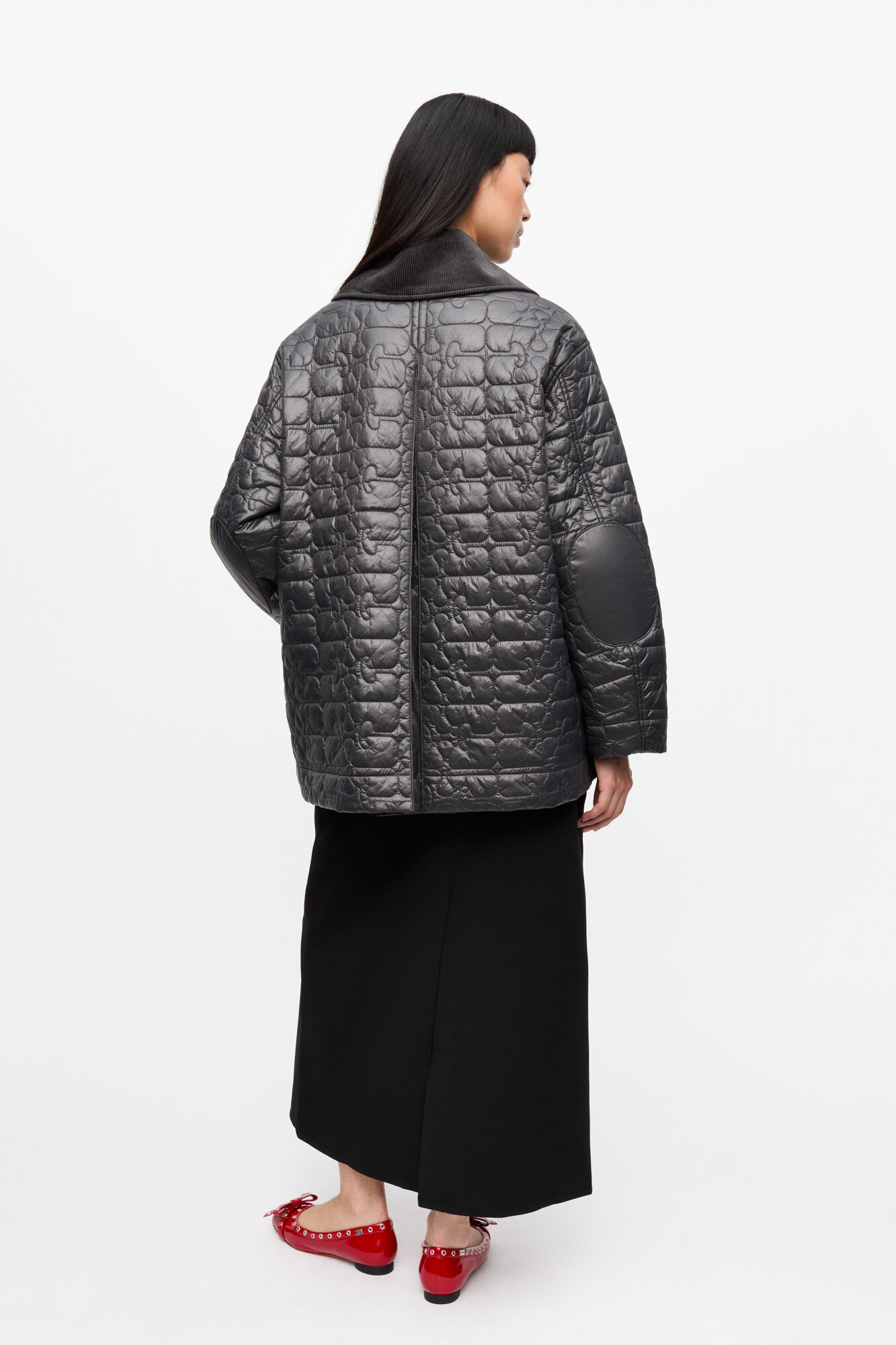 Veste midi matelassée noir brillant, Nylon, in colour Phantom - 2 - GANNI