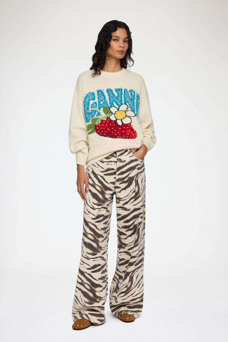 Oversized striktr&oslash;je med jordb&aelig;r, Wool, in colour Egret - 2 - GANNI