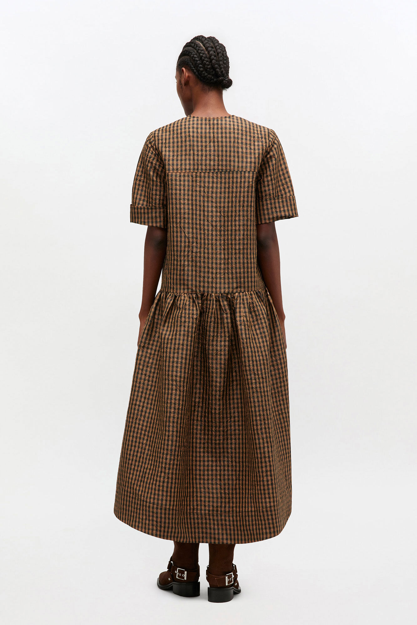 Tobacco Brown シワ加工のチェック柄ロングドレス | GANNI (Global)