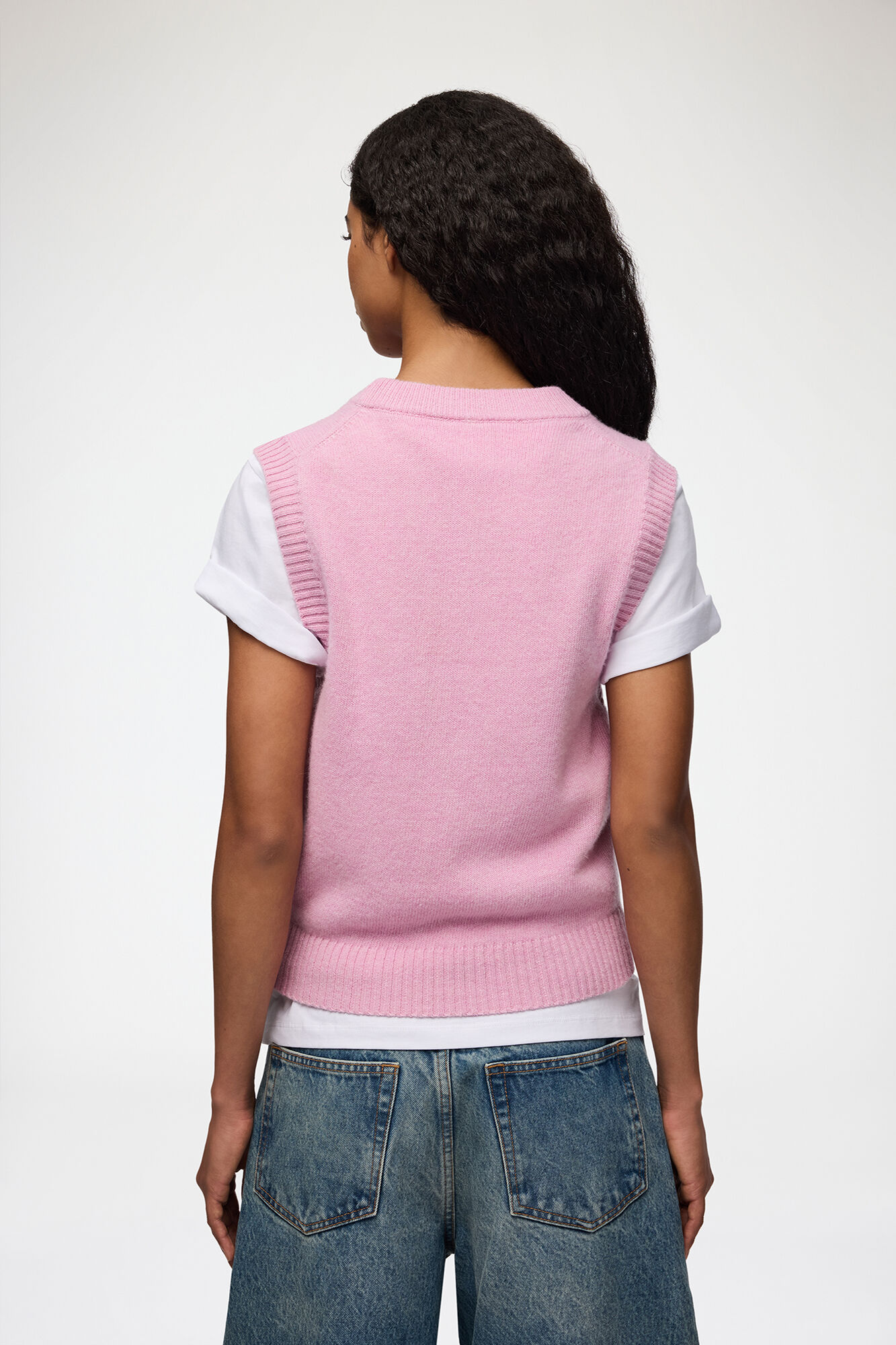 Vest with Strawberry, Wool, in colour Chalk Pink - 3 - GANNI