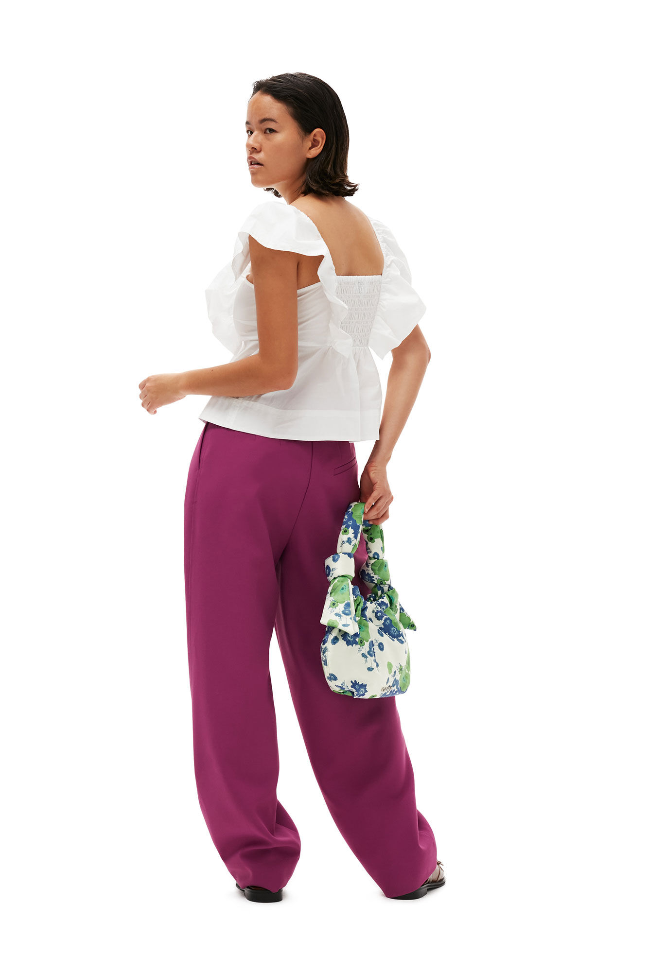 Summer Suiting Relaxed Pleated Pants, LENZING™ ECOVERO™, in colour Purple Wine - 2 - GANNI