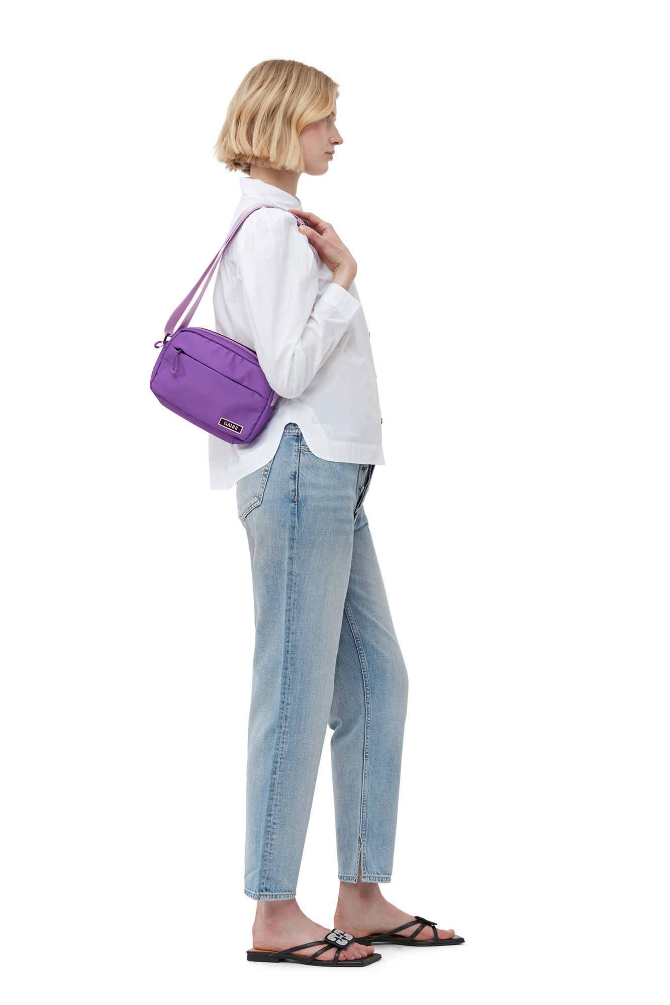 ランキングや新製品 Ganni レディースショルダーバッグTECH BAG