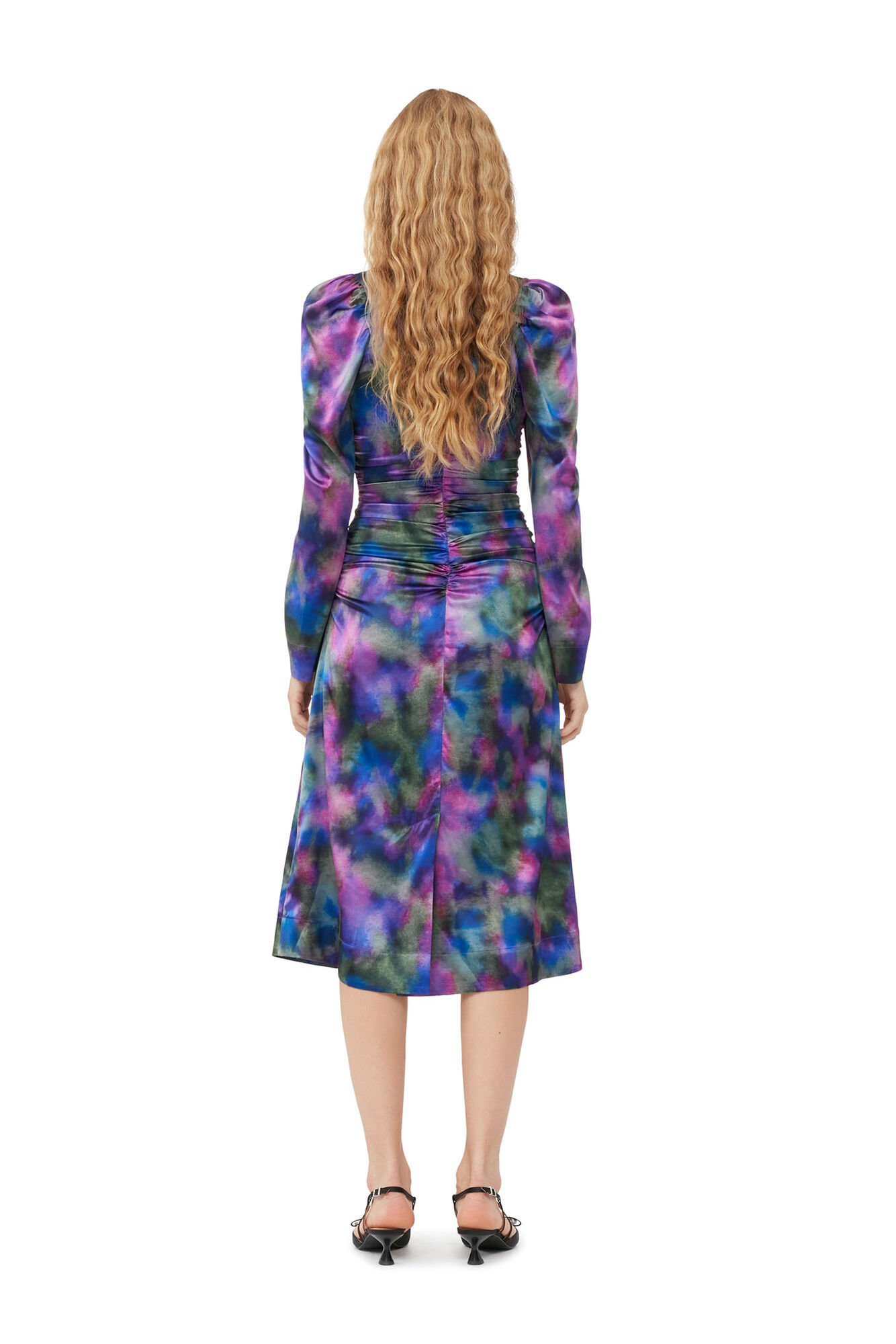 Lila Seidensatin-Midikleid mit O-Ausschnitt, Elastane, in colour Simply Purple - 3 - GANNI