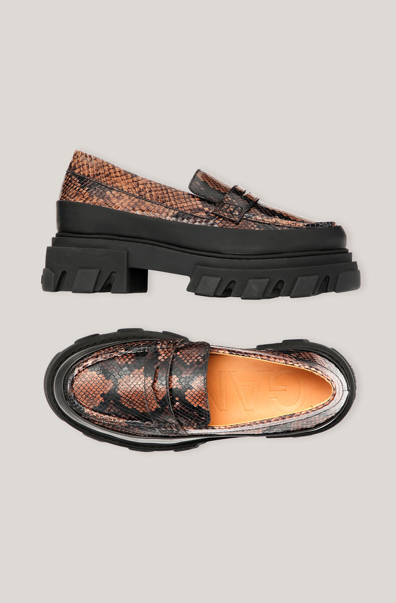 Chunky loafers med slangeskindsmønster, Leather, in colour Cognac - 2 - GANNI