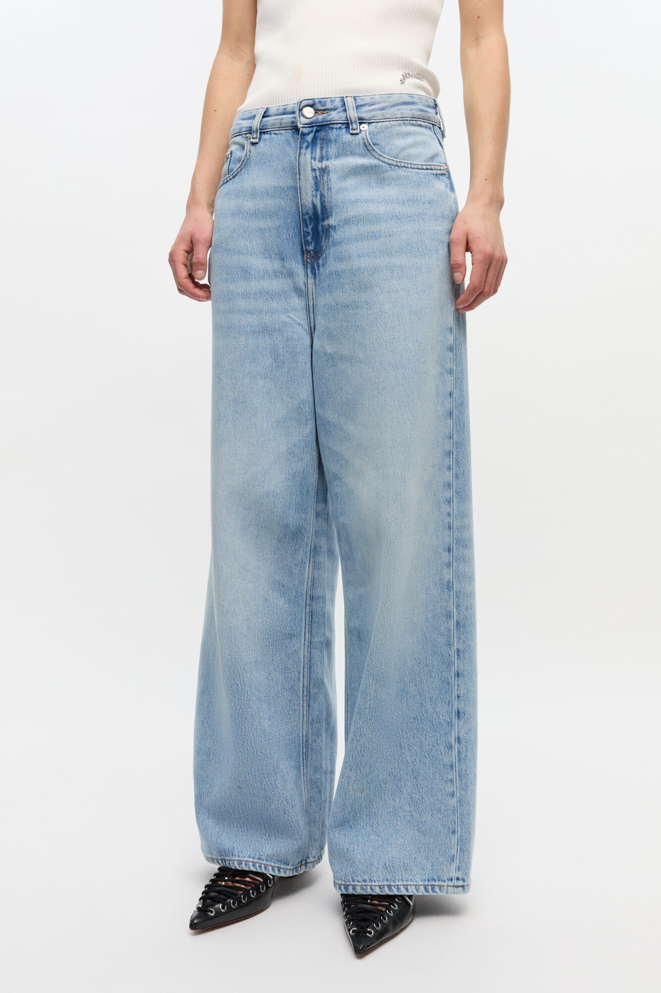 Baggy Wide Jeans in Light Blue Denim, Organic Cotton, in colour Light Blue Stone - 2 - GANNI