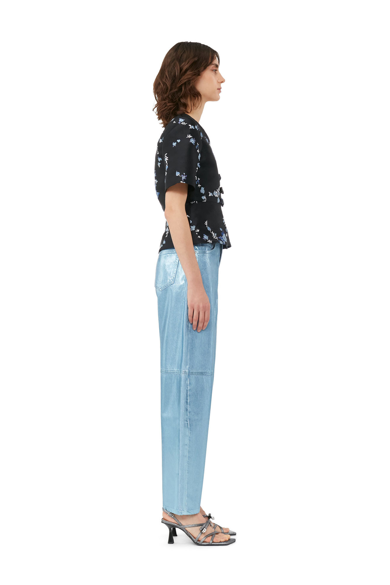 Svart V-ringad blus i 3D-jacquard, Polyamide, in colour Black - 3 - GANNI