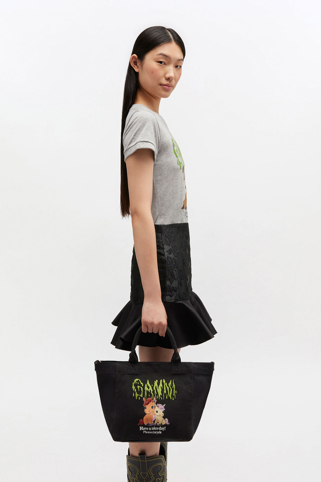 ポニーのプリント入りスモール Easy ショッパー, Recycled Cotton, in colour Phantom - 1 - GANNI