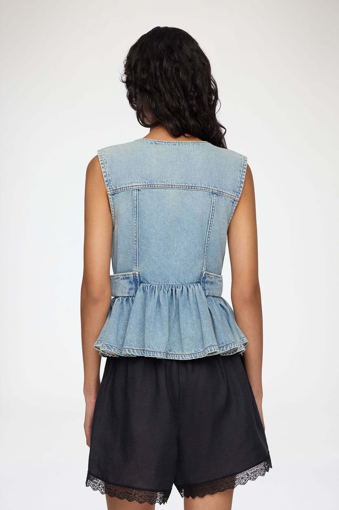 Vest in Lightweight Denim, Organic Cotton, in colour Light Blue Vintage - 3 - GANNI