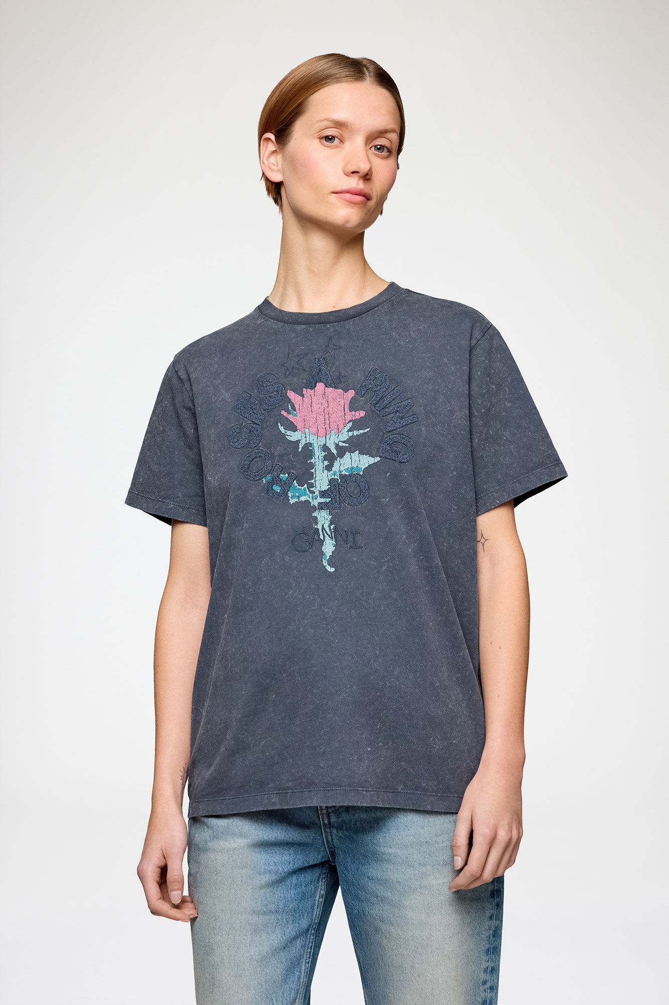 T-shirt with Rose, Recycled Cotton, in colour Phantom - 2 - GANNI