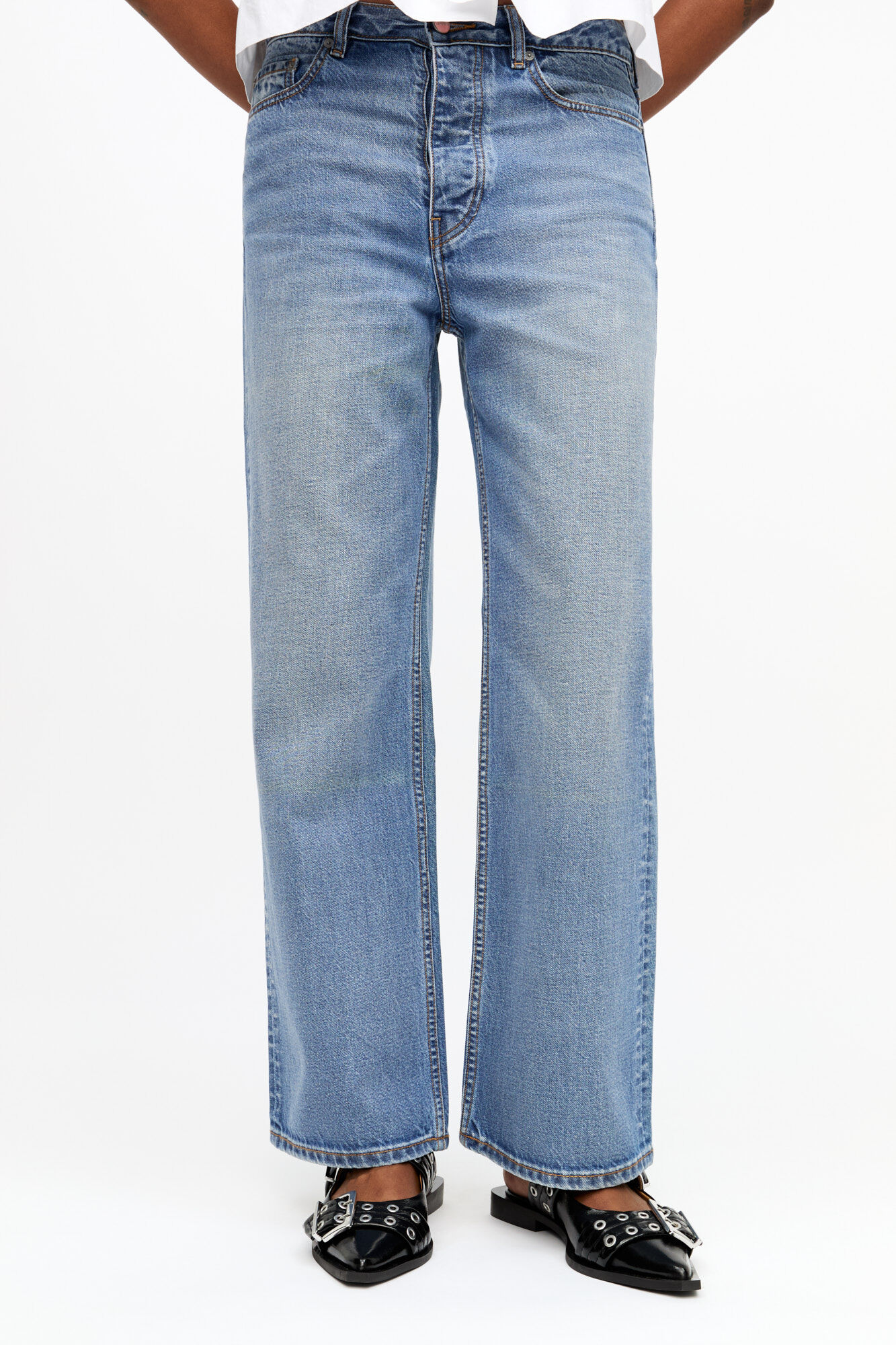 Light Blue Izey Jeans, Cotton, in colour Tint Wash - 2 - GANNI