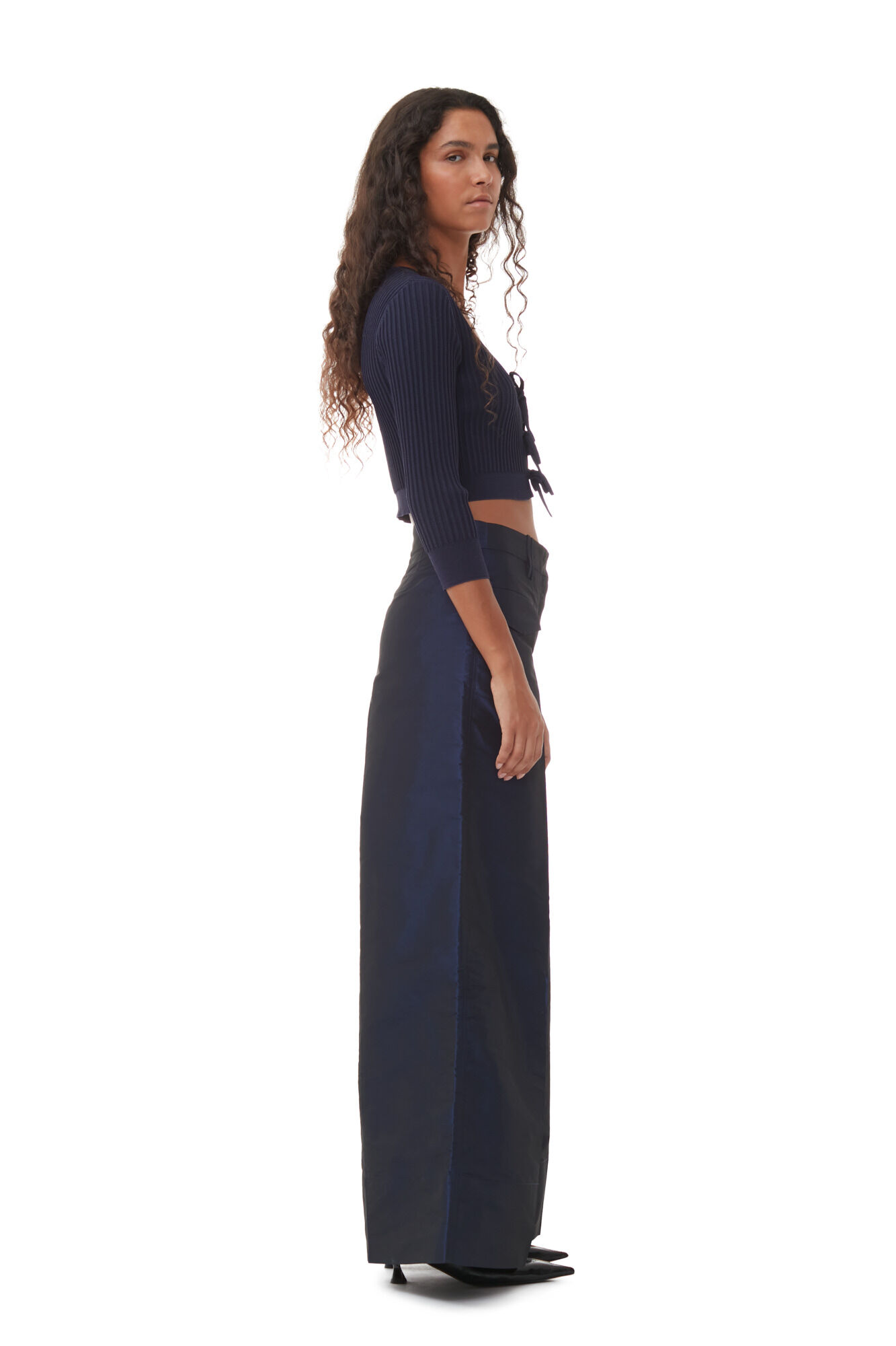 Blau glänzende, weite Taft-Hose mit hoher Taille, Polyester, in colour Sodalite Blue - 2 - GANNI