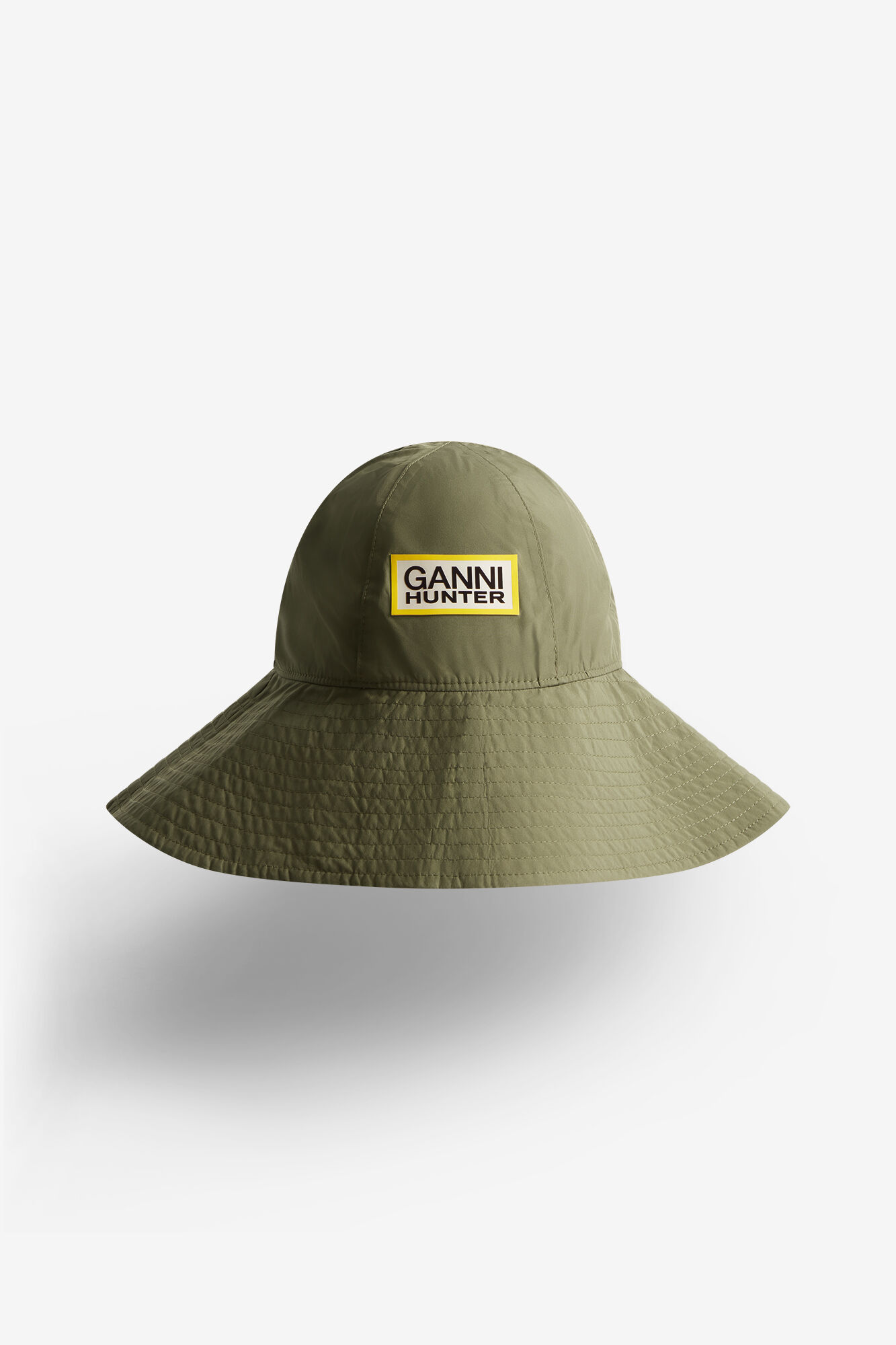 Wasserfester Bucket Hat, Recycled Polyester, in colour Military Olive - 2 - GANNI