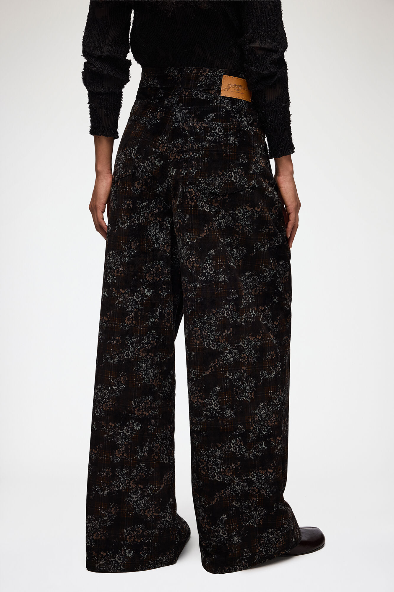 Marri Jeans in Printed Denim, Recycled Cotton, in colour Winter Moss - 3 - GANNI