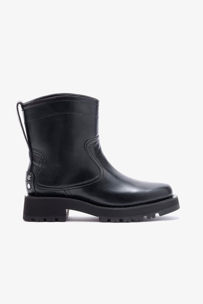 Black Oleatex Low Boots, Black