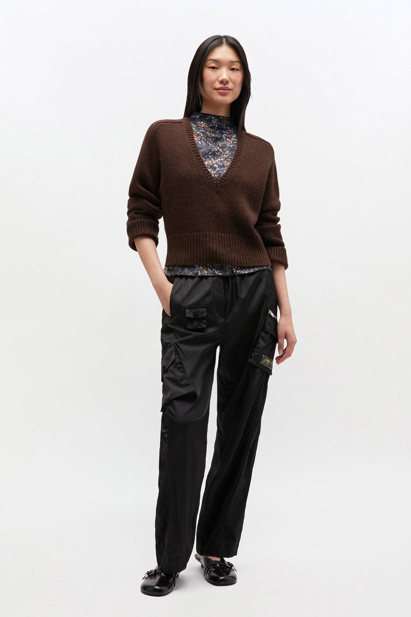 Brown V-neck Jumper, Wool, in colour Shaved Chocolate - 2 - GANNI