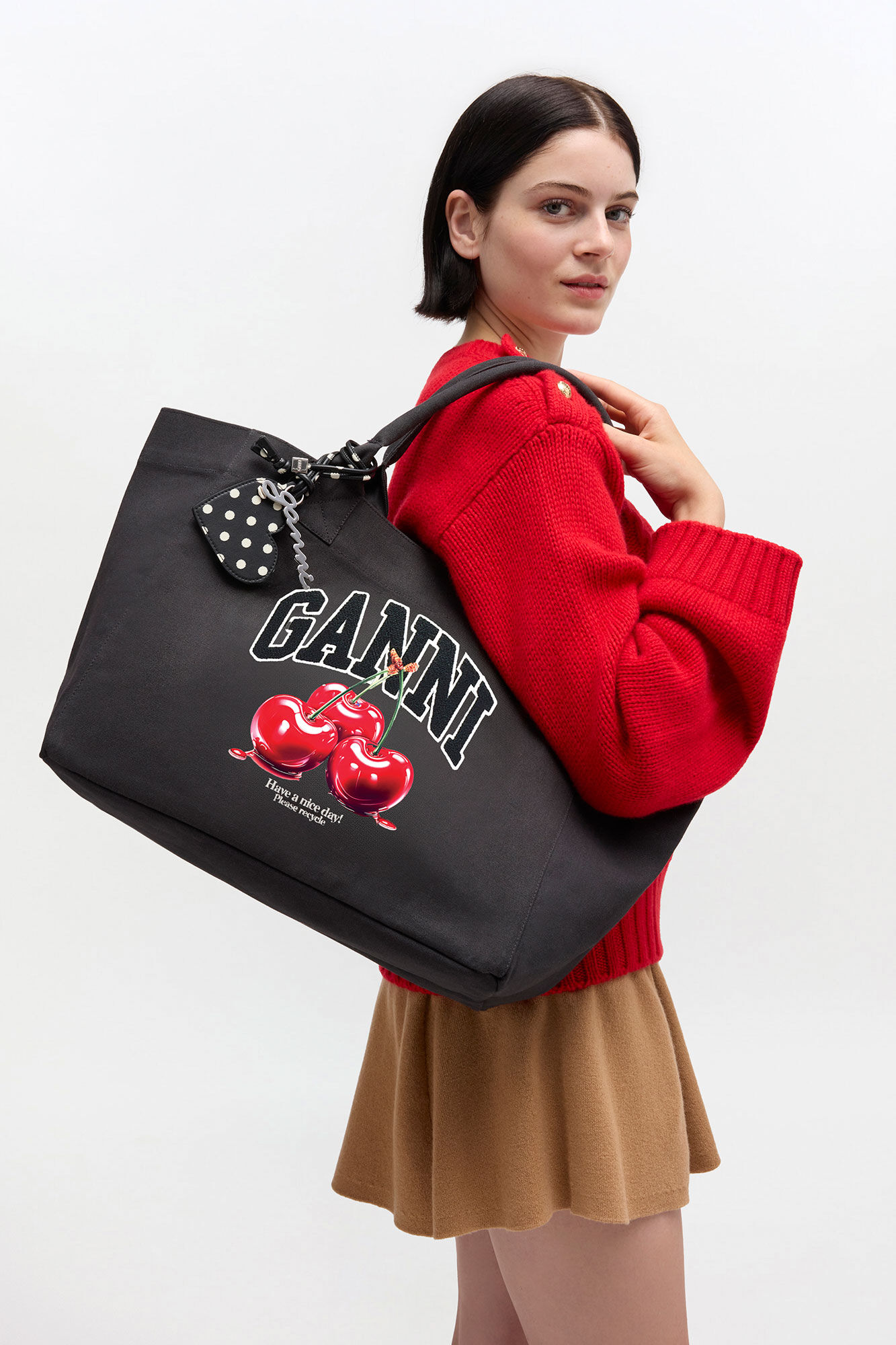 Phantom Black Medium Cherry Tote | GANNI (Global) CA