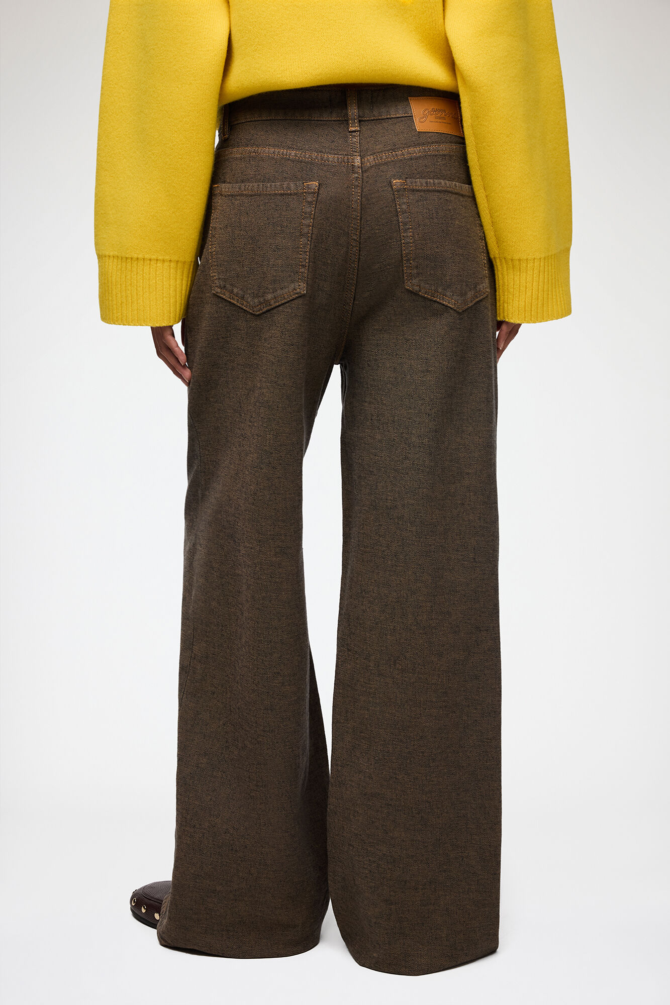 Lari Jeans in Neppy Denim, Cotton, in colour Chicory Coffee - 3 - GANNI