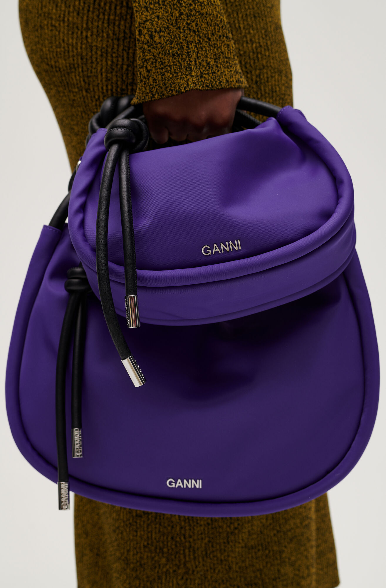 Recycled Baguette Bag, Polyester, in colour Heliotrope - 2 - GANNI