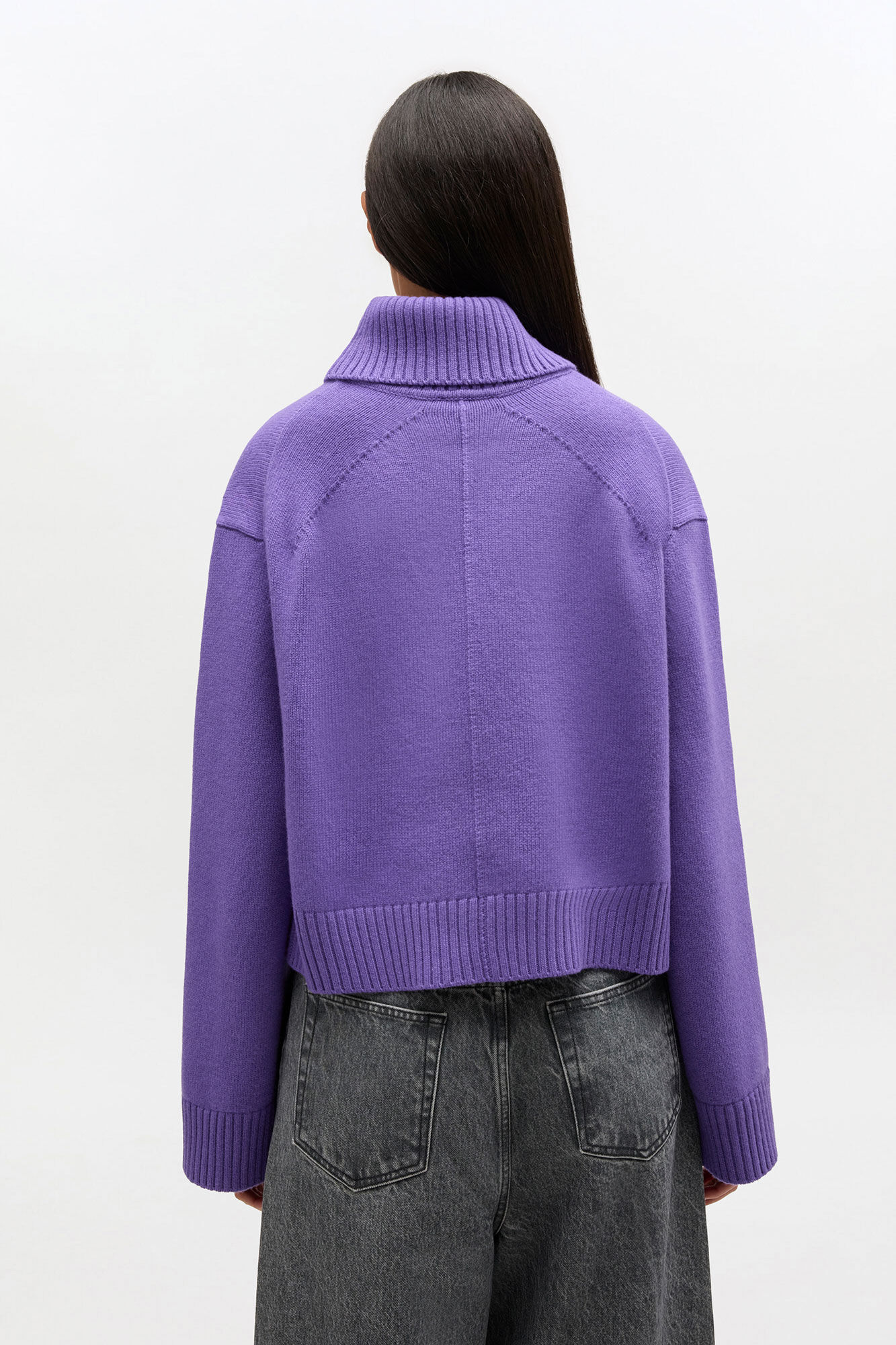 Pull en laine à col roulé, in colour Passion Flower - 3 - GANNI