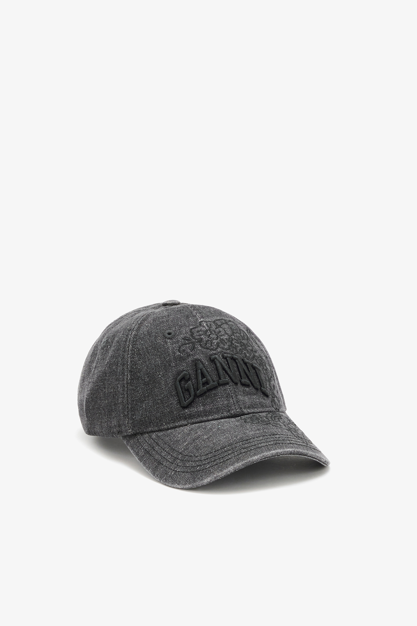 Cap in Embroidered Denim