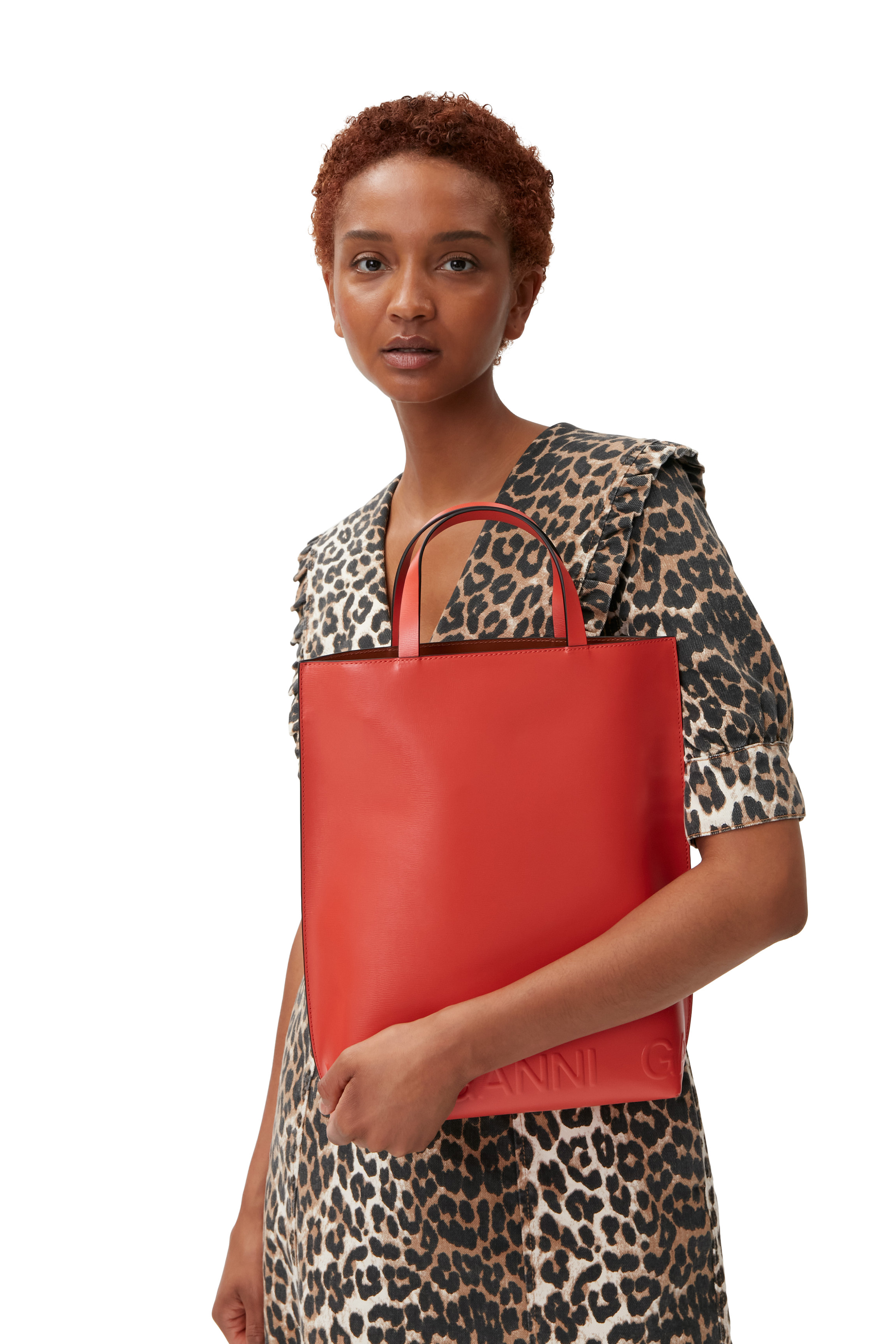 【GANNI】Medium tote Bag/追跡+関税+全国送料込み Medium Tote Bag | GANNI FI